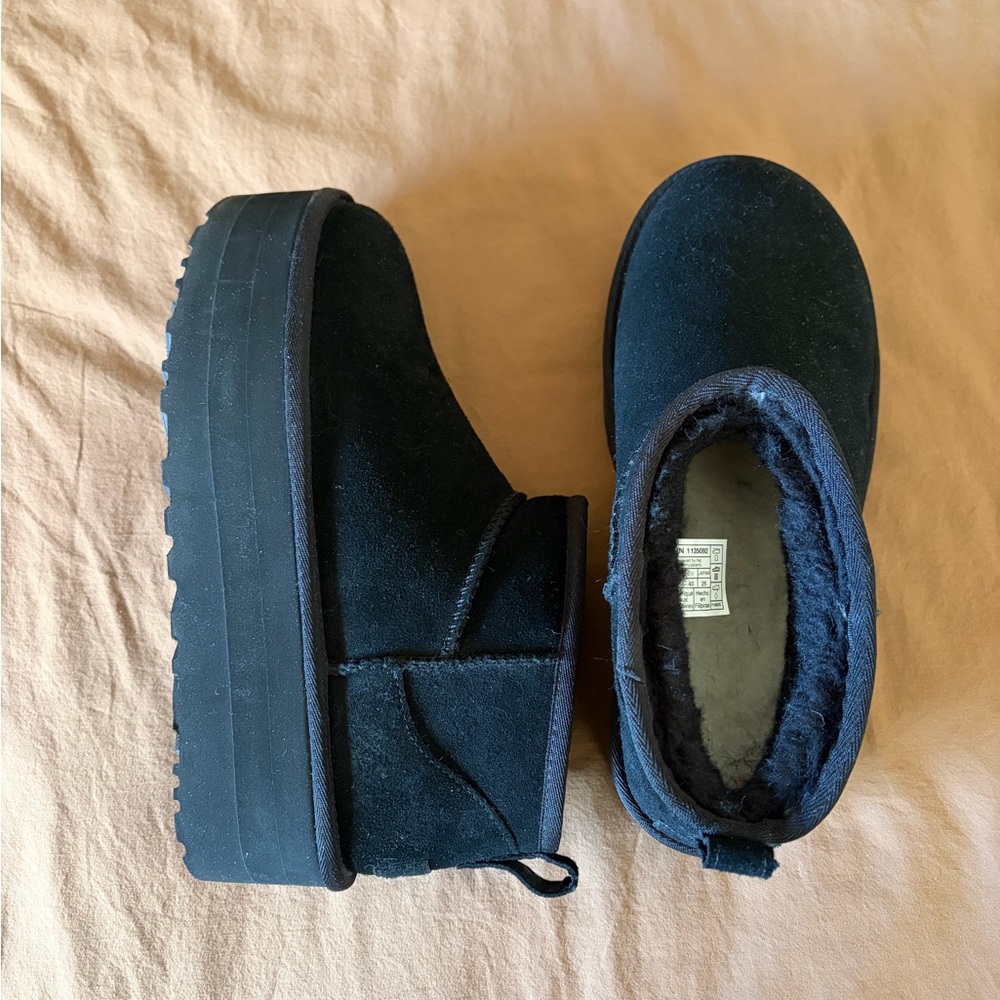 UGG Black Women's Winter Platform Boots